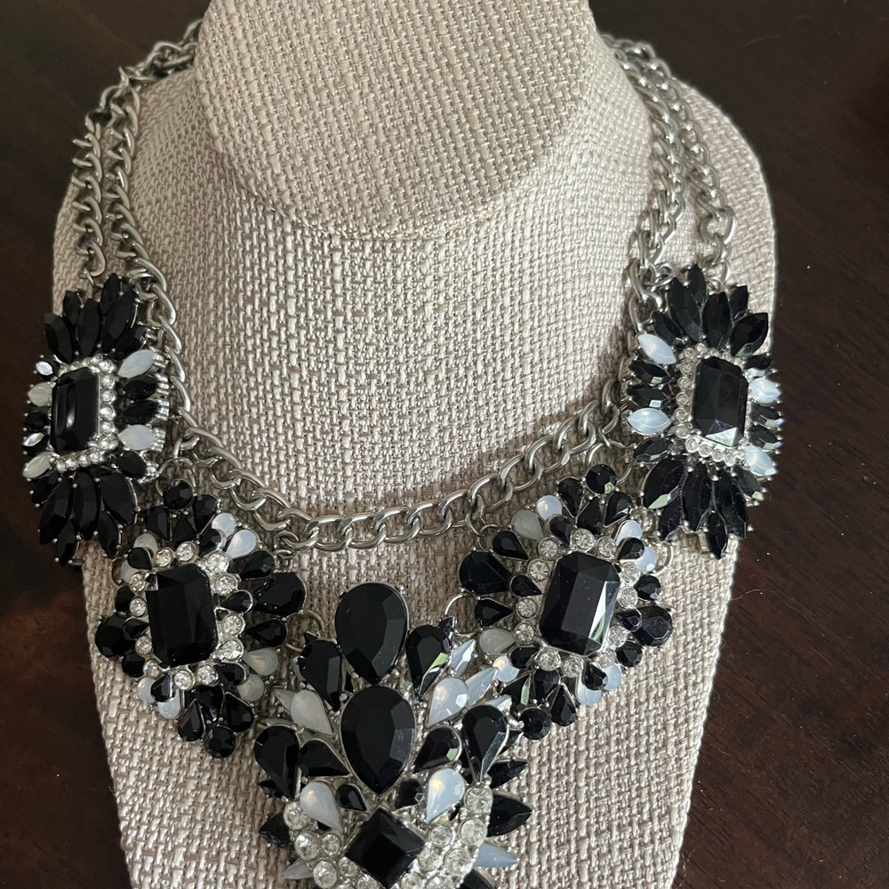 Elegant Black and Silver Statement Necklace